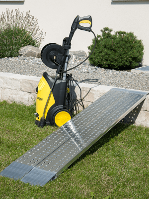 AOS 300 lastramper i aluminium passar i trädgården och för villan