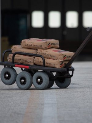 Terrängvagn med punkteringsfria hjul