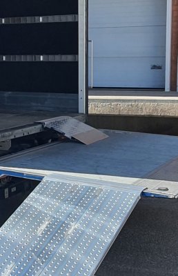 Ramp med handtag, 750 kg, 700 x 600 x 60 mm, aluminium