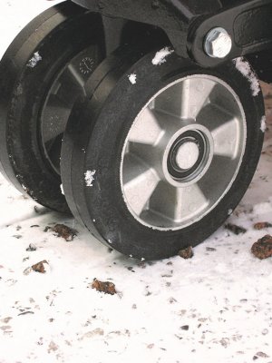 Cross Silent är palldragaren som rullar i snö och på grus