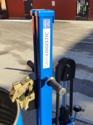 FL 300 A Hydraulisk fatlyft