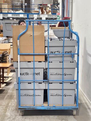 Corlette Universal, stapelbara burar för enkel förvaring av gods