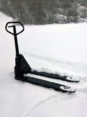 Cross Silent är palldragaren som rullar i snö och på grus