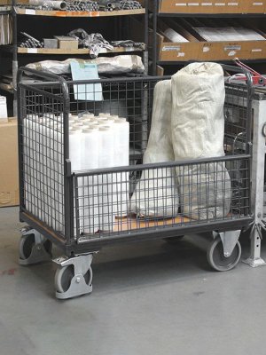 Plattformsvagn, 4 nätgavlar, fällbar front, 500 kg, antracit lastad på verkstad